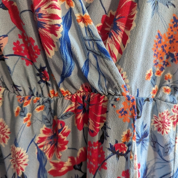 NWT Matty M Faux Wrap Peplum Floral Sleeveless Blouse Size S - Picture 3 of 5